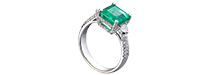 Nhẫn vàng trắng 18K đính đá Emerald